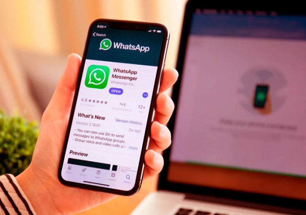 How to send messages to yourself on WhatsApp?
